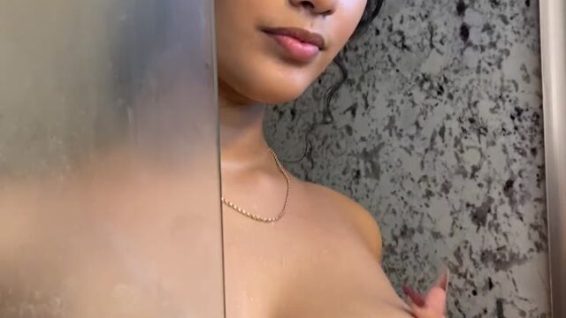 sexy hot4lexi nude pic