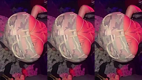 hot ebony chick is having a good time twerking her ass leaked video