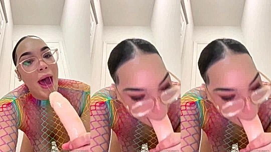 Gem Jewels is having an amazing time gving blowjob to her lover