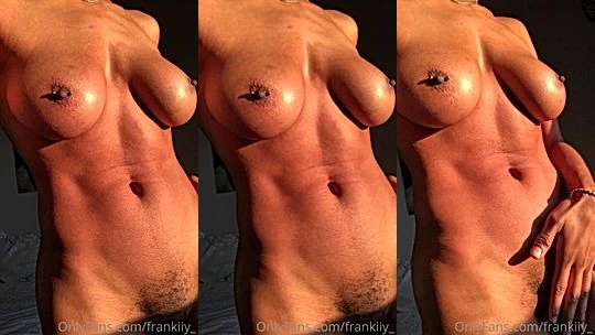 naked blsck ebony slut Frankiiy standing and touching her curves onlyfans leak