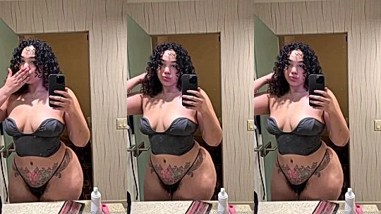 naughty onlyfans model Gem Jewels do mirror selfie to shows of her curve,big ass