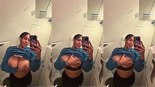 hot ebony Jaaden Kyrelle wants your attention all over her big tits onlyfans leak video