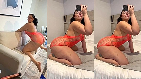 freaky sexy hot model Gem Jewels arc and flaunt her sexy big fat ass on video