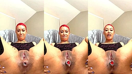 teasing her pussy till it gapes wide open onlyfans leak MissBNasty video