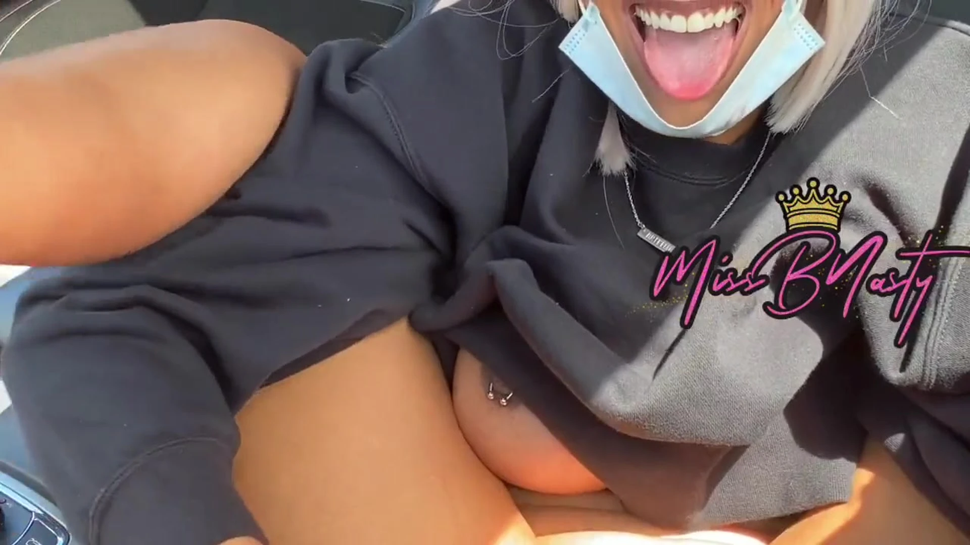 sexy babe MissBNasty railed her tight pussy in car till she cum all over onlyfans leak video
